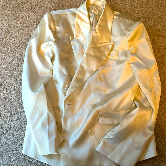 NWT ESLA Satin Blazer - Picture 2 of 4